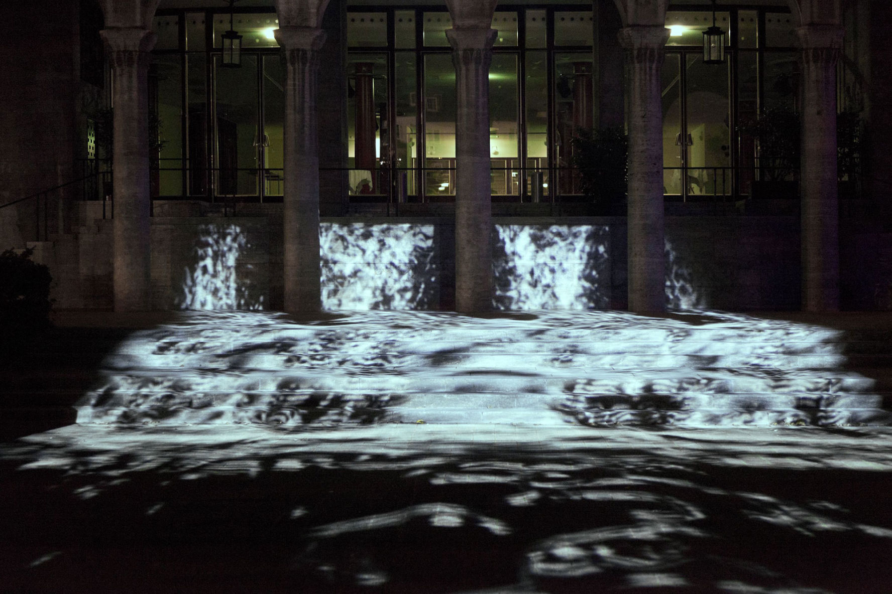 Wiermann flowing space Hann09