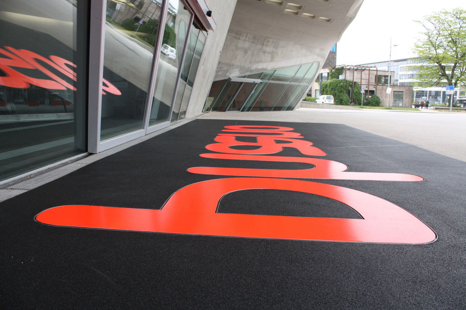 Wiermann mirrored phaeno 7097